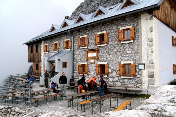 Adamekhütte, naše druhé nocležiště.