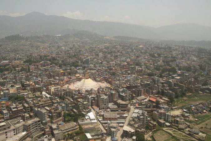 Káthmándú ze vzduchu, takhle jsme Boudhanath ještě neviděli.