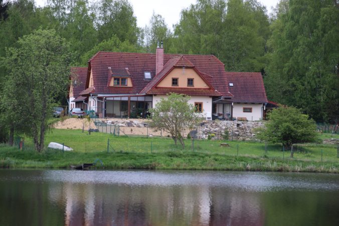 Farma u Vojtků a Kyšperský rybník.